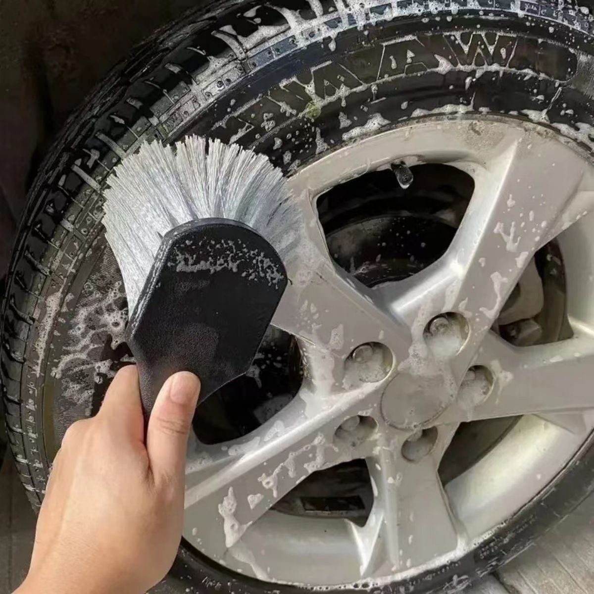Car Wheel Cleaning Brush Detai - Car Cleaning Brush ulasan dan harga